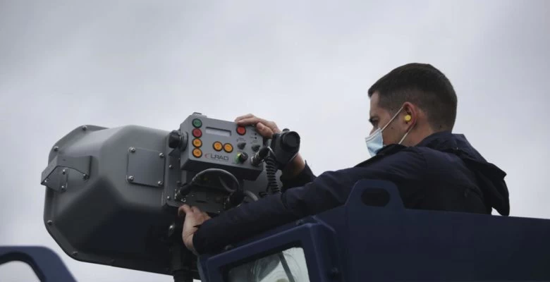 Ο φράκτης του Έβρου κατέστη απροσπέλαστος: Τα συστήματα «LRAD» επί των Τυφώνων της ΕΛ.ΑΣ